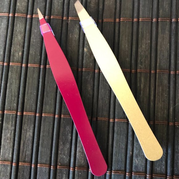 WOMEN'S SET OF 2 TWEEZERS - Picture 1 of 2